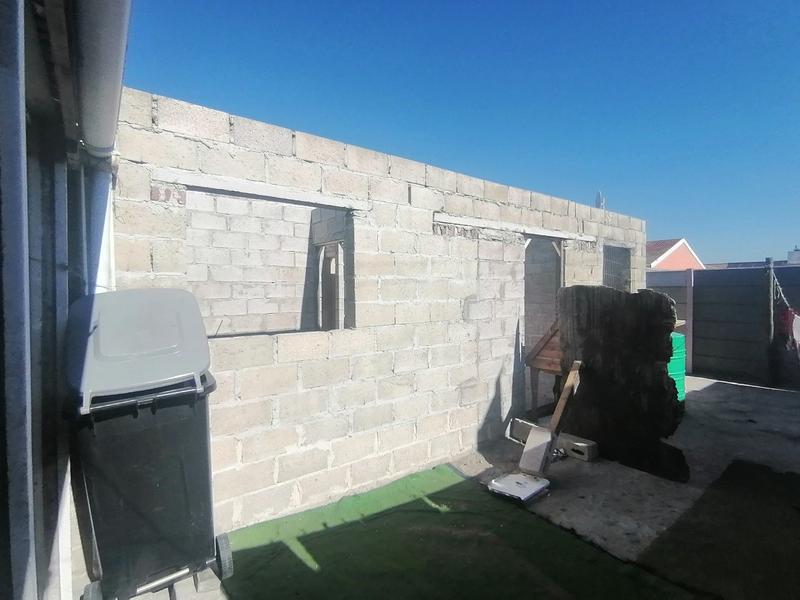 5 Bedroom Property for Sale in Sunbird Park Western Cape